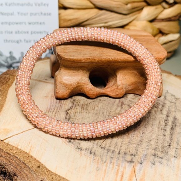 Sashka Peachy Glass beaded bracelet, hand crafted. - Picture 1 of 6